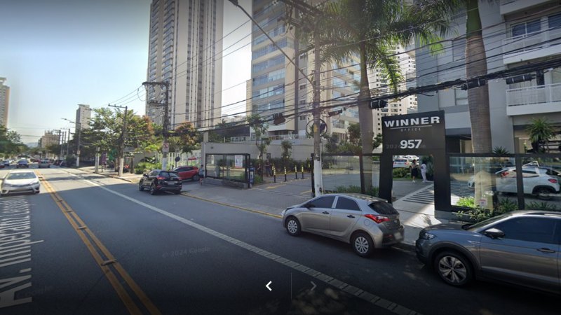 Fachada Winner Office_Clara Viana Audicao e Equilibrio
